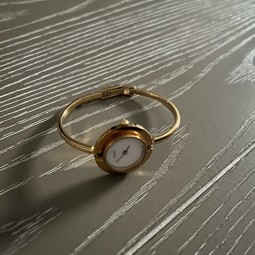 Gucci interchangeable vintage watch
